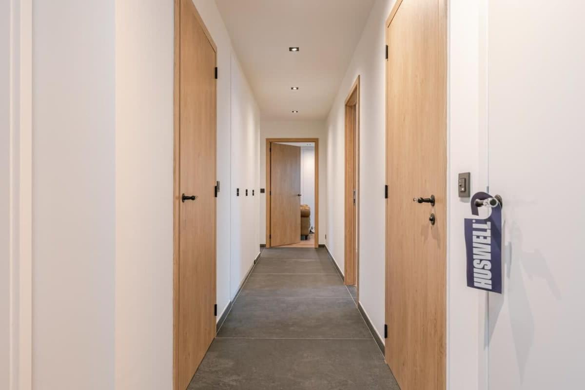 Huswell - Luxurious Apartment With Parking Beernem Eksteriør bilde