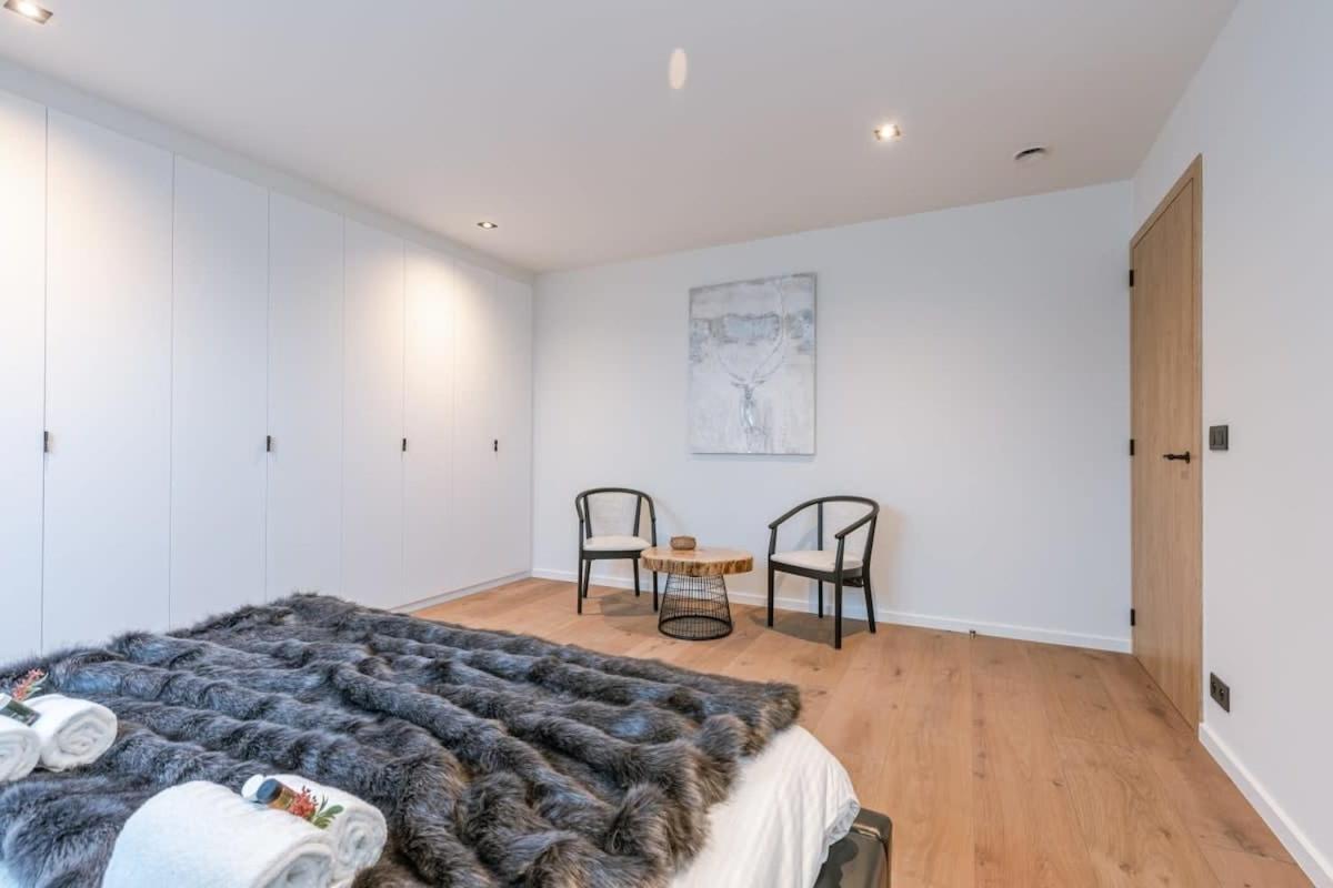 Huswell - Luxurious Apartment With Parking Beernem Eksteriør bilde