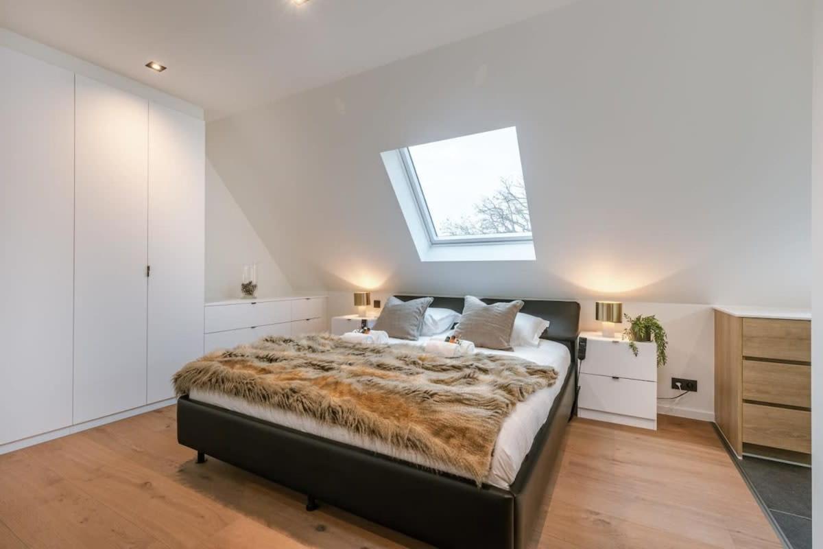 Huswell - Luxurious Apartment With Parking Beernem Eksteriør bilde